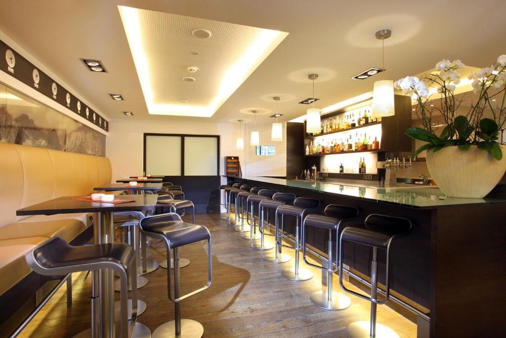 Hotel Taxacher เคิร์ชแบร์ก อิน ทิโรล ภายนอก รูปภาพ