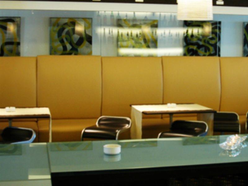 Hotel Taxacher เคิร์ชแบร์ก อิน ทิโรล ภายนอก รูปภาพ